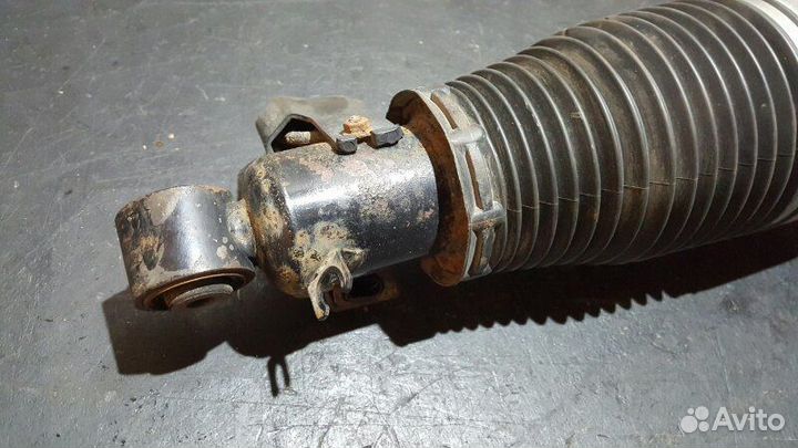 Пневмостойка задняя левая Porsche Cayenne 957 GTS