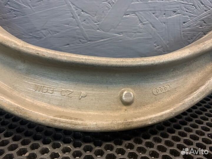 Рычаг подвески нижний передний правый Audi A6 C7