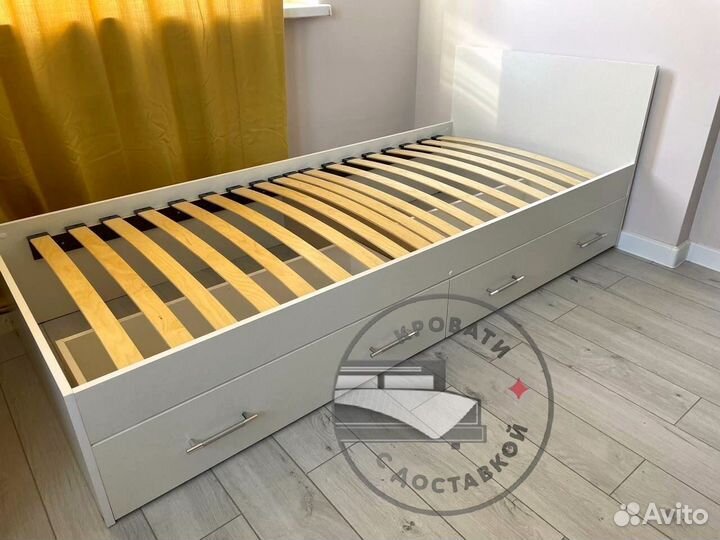 Кровать односпальная с ящиками