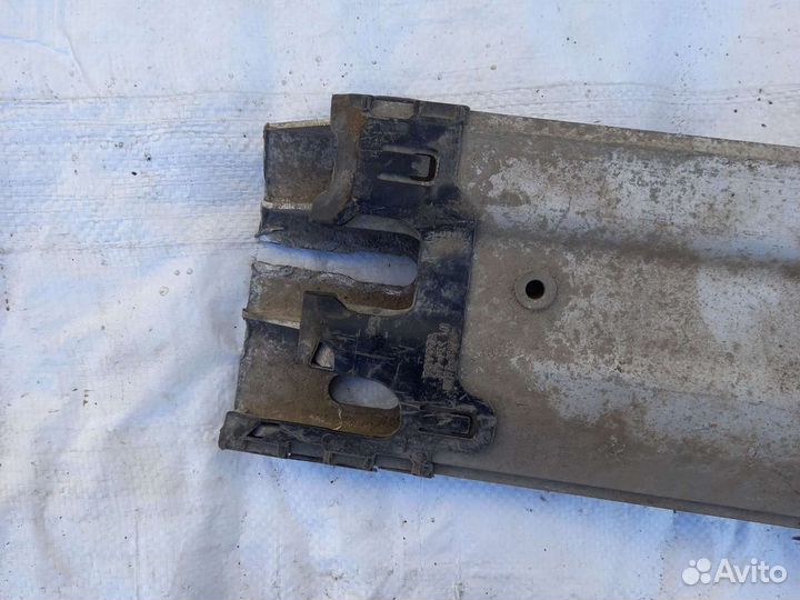 Усилитель заднего бампера Toyota Camry v 40