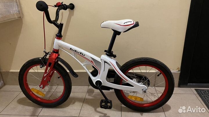 Детский велосипед 16 колеса, с боковыми колесами