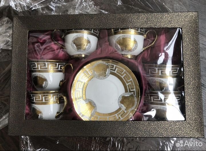 Набор посуды новый Versace