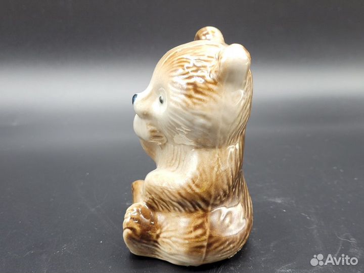 Статуэтка Медведь медвежонок Мишка фарфор
