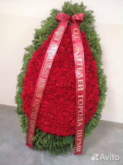 Ритуальные венки из живых цветов