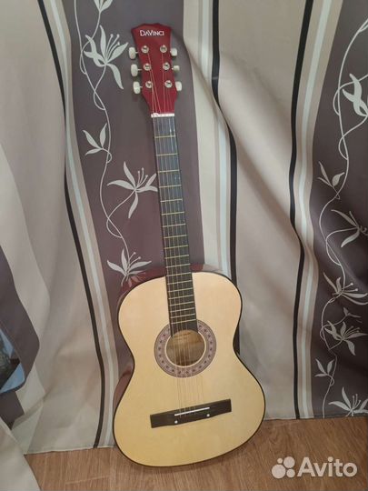 Акустическая гитара, новая