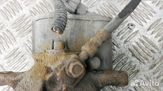 Суппорт тормозной задний левый volkswagen passat B