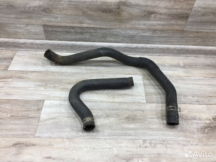 Патрубок охлаждения двигателя Pajero 3 4 / Паджеро