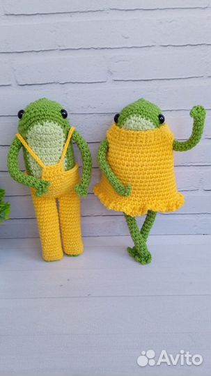 Вязаная лягушка