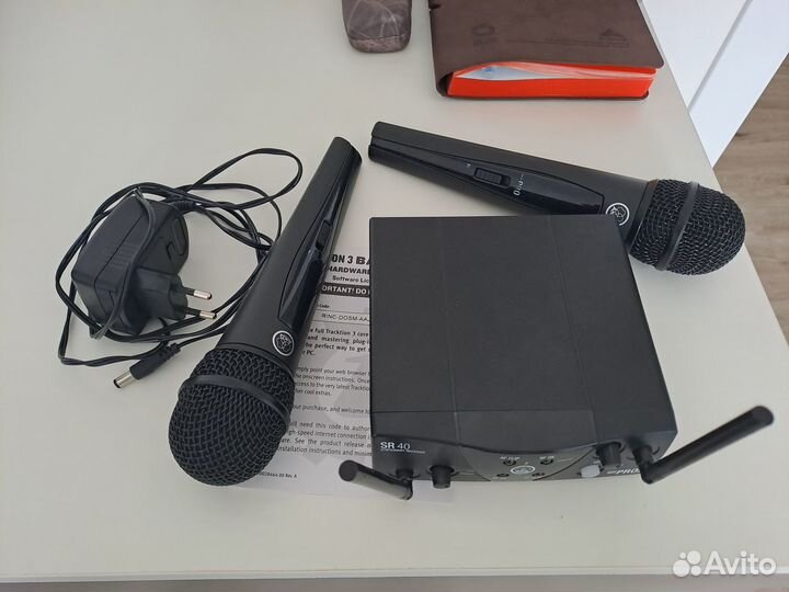 Вокальная радиосистема AKG с 2-мя микрофонами