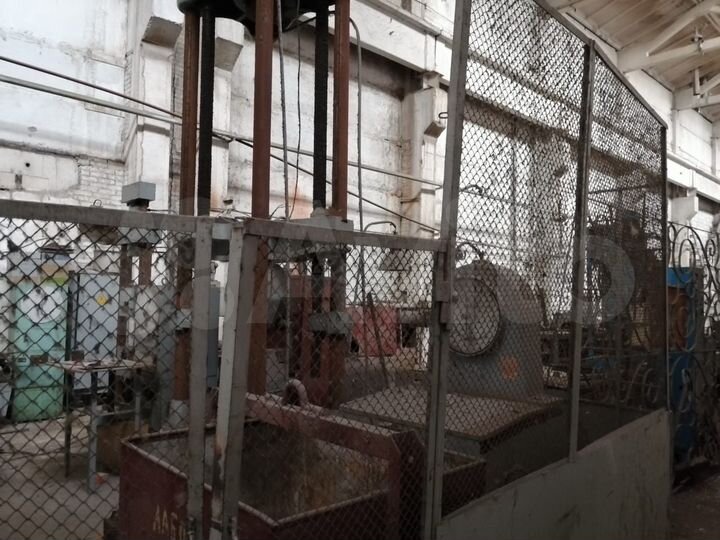 Производственный цех, 1800 м²