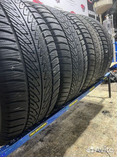 Goodyear UltraGrip 8 Performance 285/45 R20 112V
