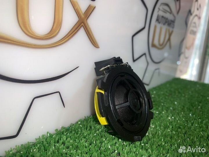 Динамик двери задний Audi A4 B9 8W 2.0 2017