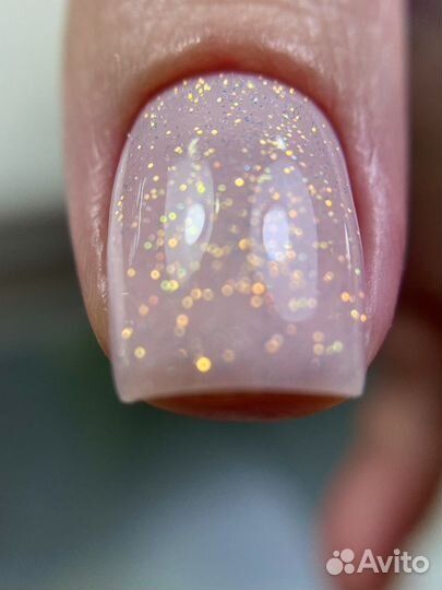 Маникюр педикюр, брови