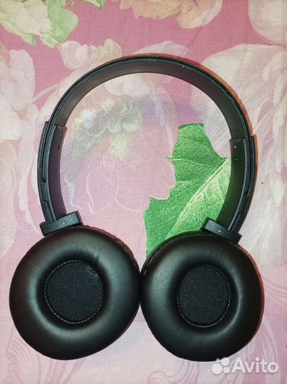 Беспроводные наушники складные новые