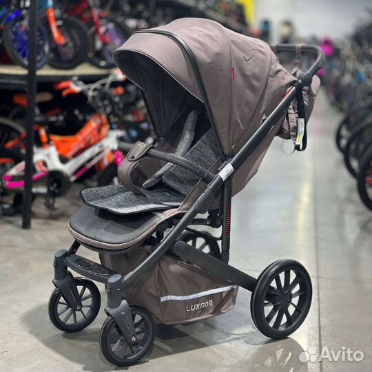 Прогулочная коляска Lux 790
