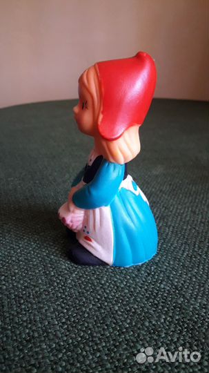 Красная шапочка, хрюша хоккеист, резиновые СССР