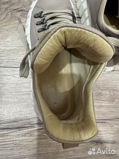 Кеды демисезонные женские 37 размер