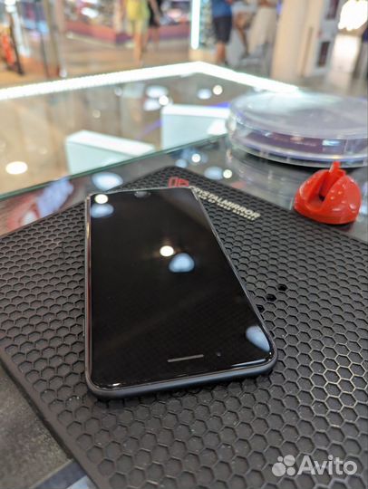 iPhone 8 Plus 64Gb Space Gray акб 77 imei358628092