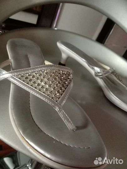 Босоножки летние