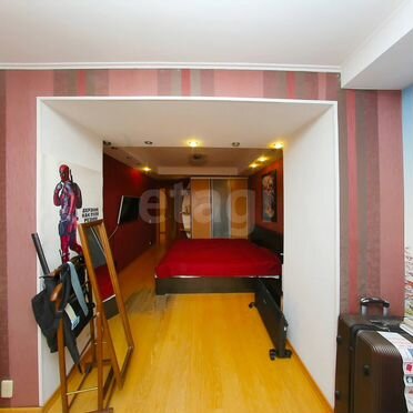 7-к. квартира, 230 м², 9/9 эт.