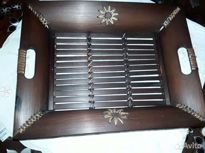 Подносыиз бамбука и нержавейка диаметром 32см