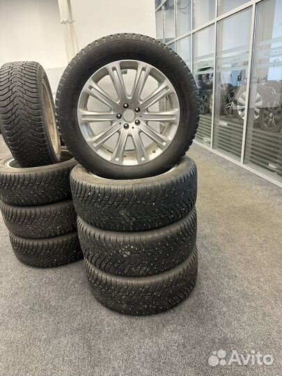 Nokian Tyres Hakkapeliitta 8 SUV 275/50 R20