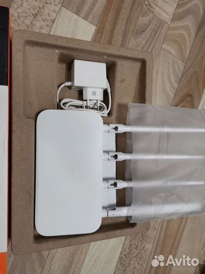 Wi-fi роутер Mi Router 4A (практически новый)