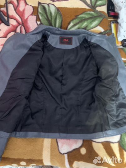 Куртка кожанка женская