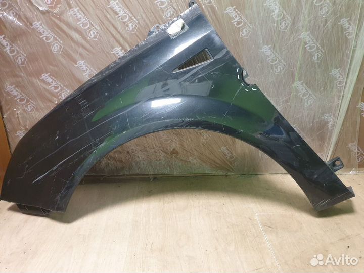Крыло переднее левое Renault Scenic 2 2008Г.в