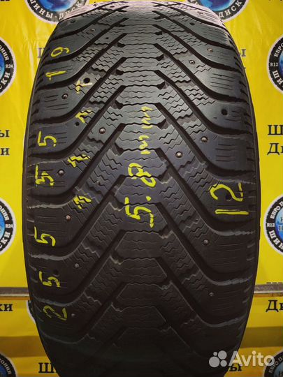 Goodyear UltraGrip 500 255/55 R19 111T