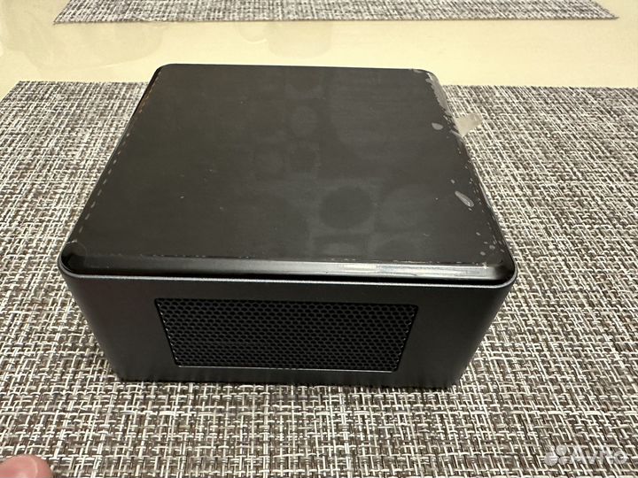 Мини пк Intel NUC8i7BEH2, 16 GB RAM, SSD 256