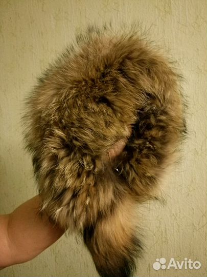 Зимняя натуральная шапка из енота размер54-55