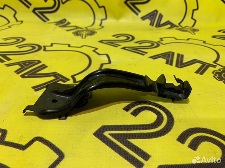 Кронштейн крепления упора капота Subaru Legacy BLE