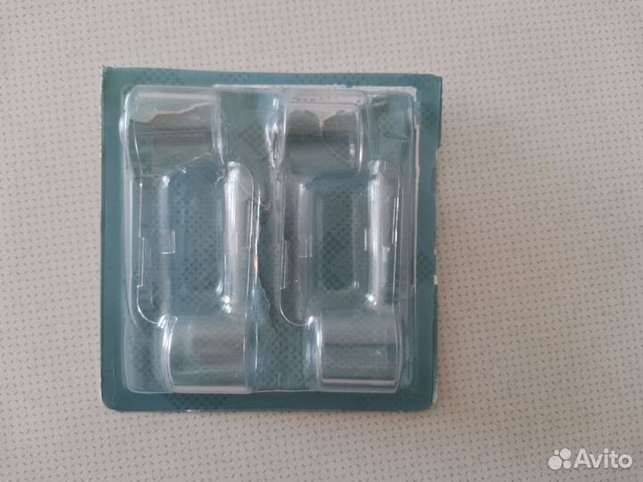 Футляры на насадки для электрической зубной щетки