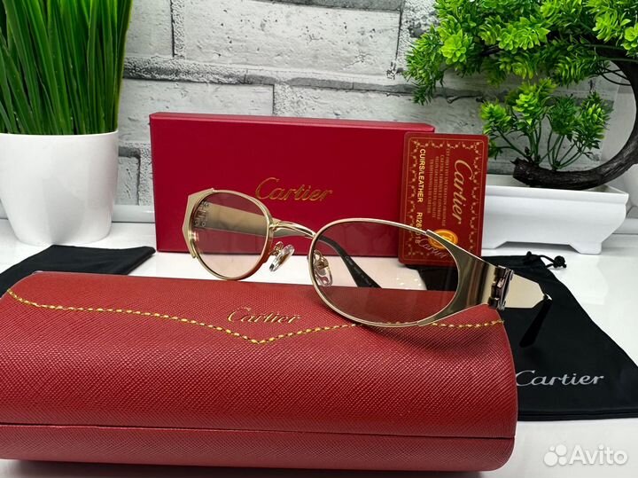 Солнцезащитные очки cartier