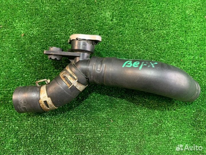 Горловина радиатора Suzuki Escudo TD54W J20A 2005