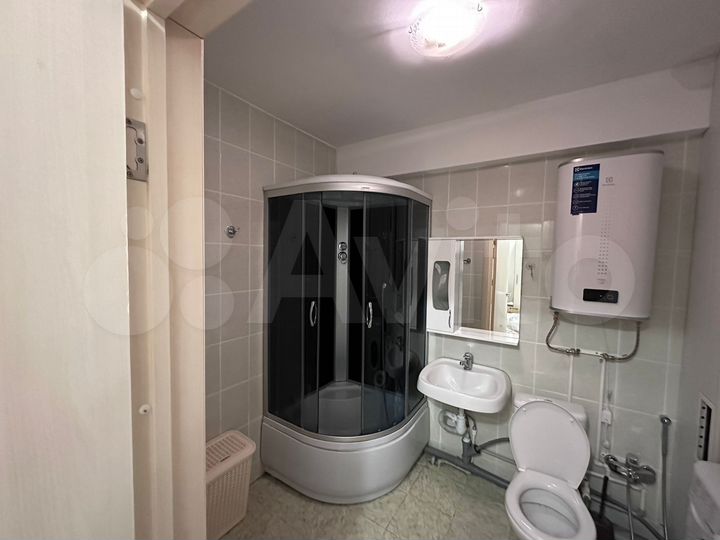 2-к. квартира, 58 м², 9/9 эт.