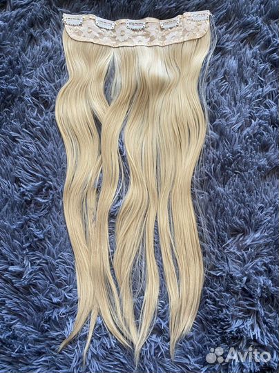 Волосы на заколках