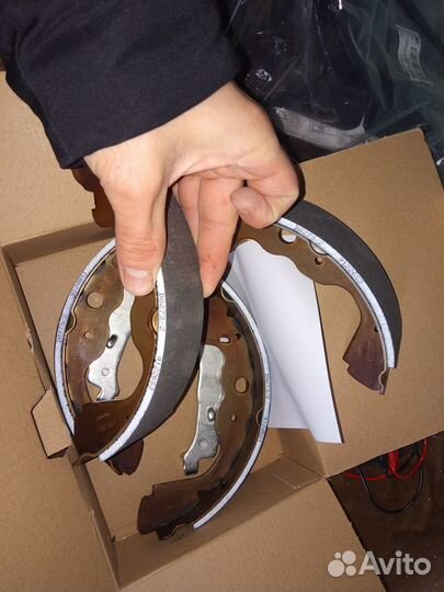 Колодки тормозные барабанные на Рено Каптюр