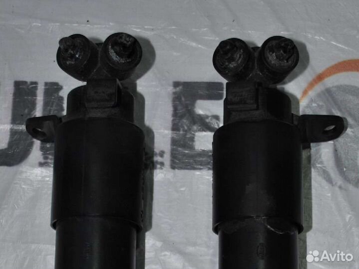 Форсунка омывателя фары правая левая Mercedes W211