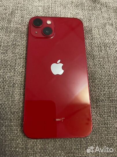 Телефон iPhone 13