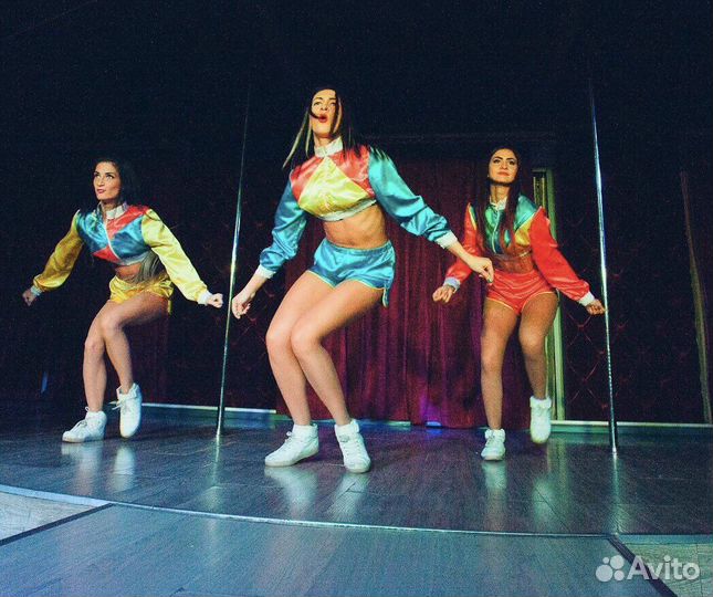 Костюмы для танцев 3 шт