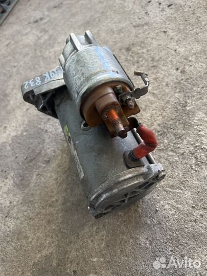 Стартер Nissan Qashqai M9R 2.0dci Renault