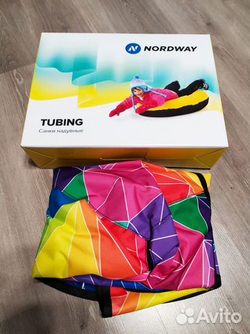 Зимние забавы (клюшки и ватрушки)