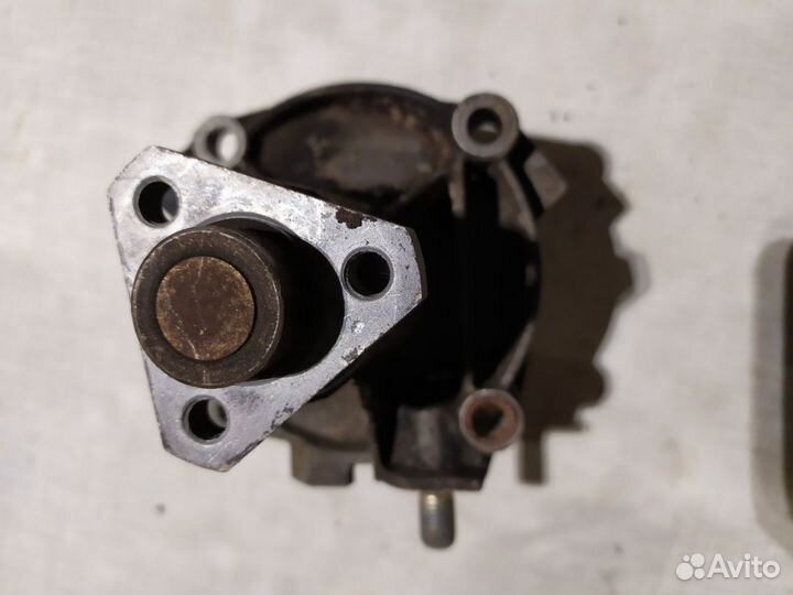 Помпа иж 2106/2126 бу