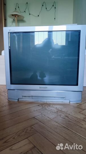 Телевизор Panasonic TX-29P700T бу