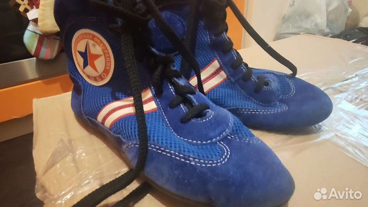 Спортивная обувь для борьбы на мальчика