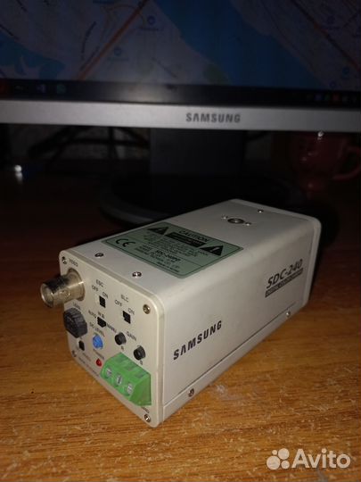 Камера Samsung Techwin SDC-240