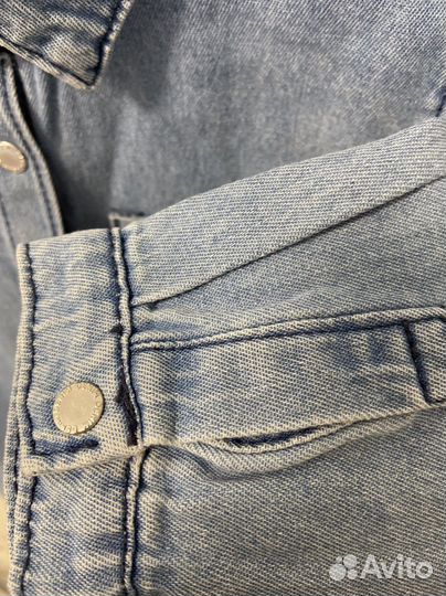 Джинсовая рубашка zara с карманом