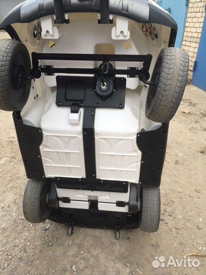 Детский электромобиль бу